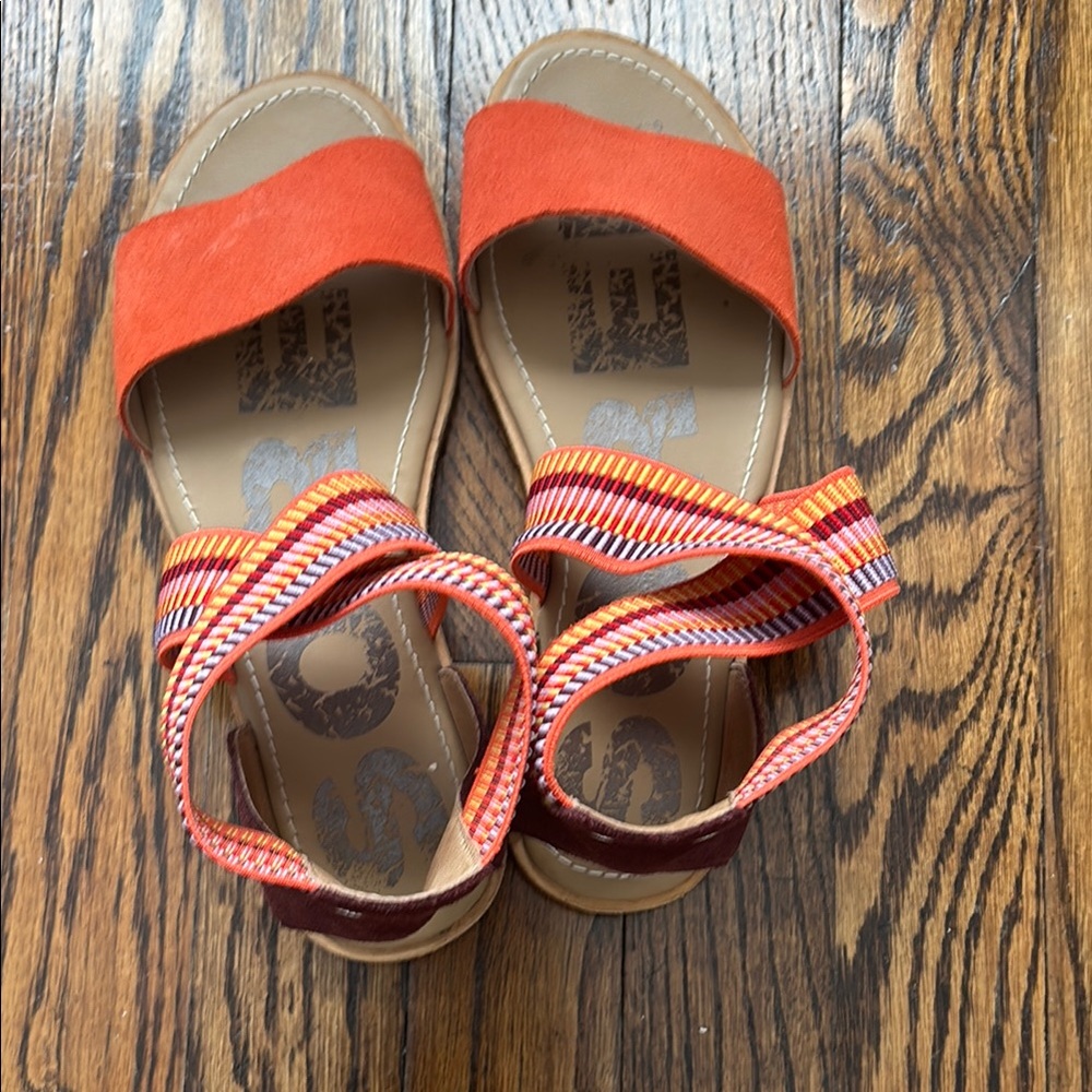 Sorel Women's Orange and Red Sandals